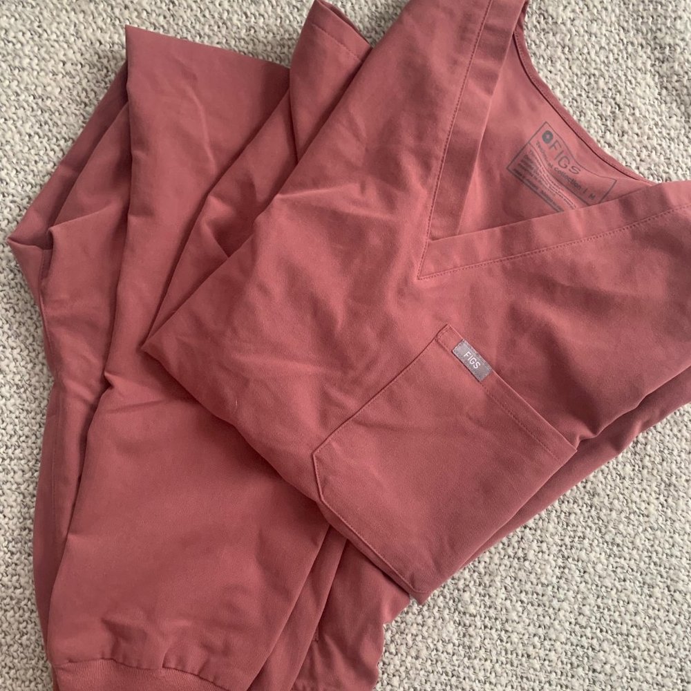 FIGS Scrubs set Mauve Size Medium